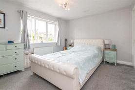 Images for Larkin Gardens, Higham Ferrers