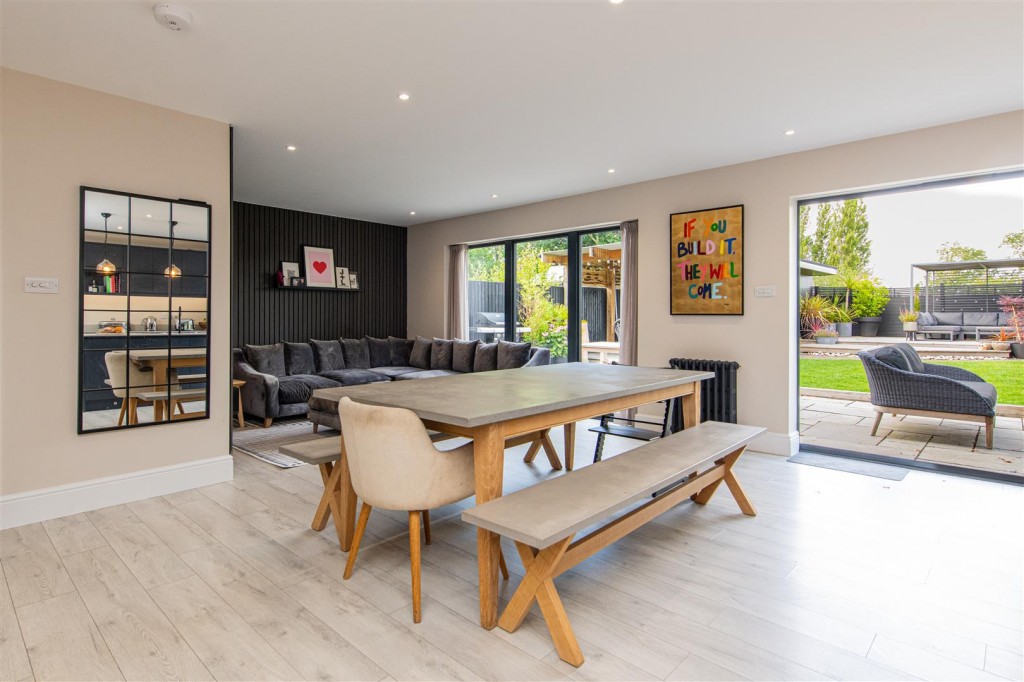 Images for Thornton Crescent, Church Langton EAID:oscarjamesapi BID:5