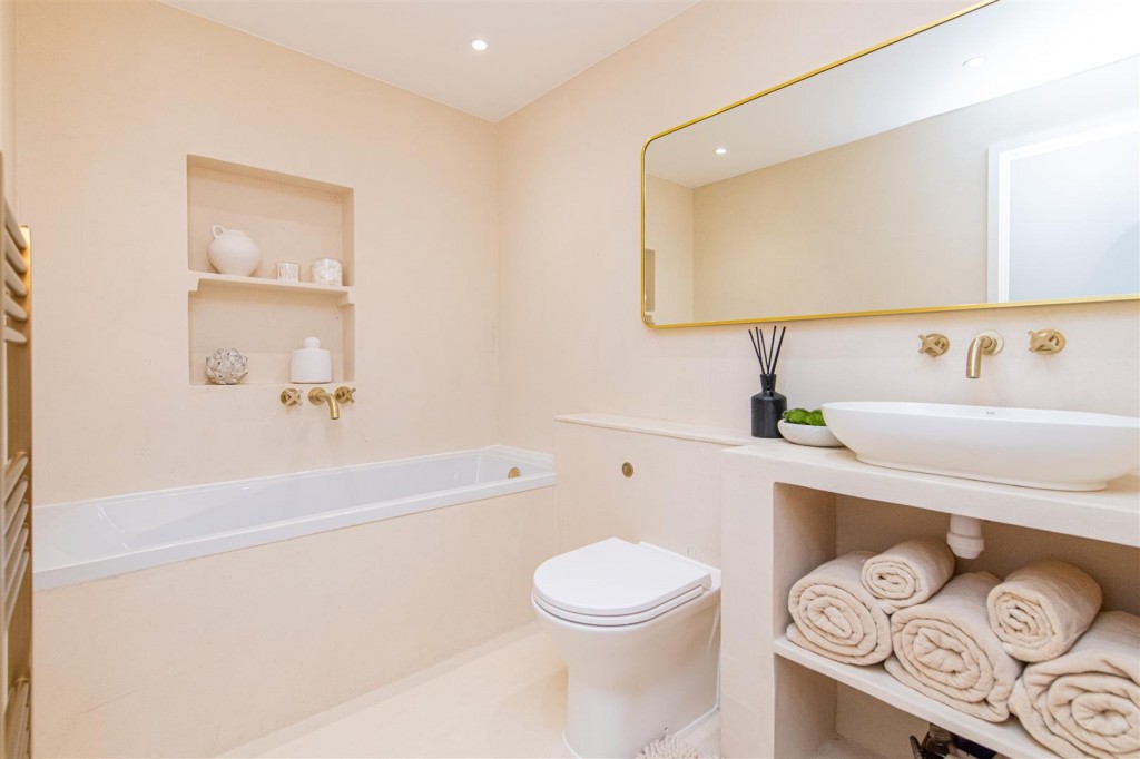 Images for Thornton Crescent, Church Langton EAID:oscarjamesapi BID:5