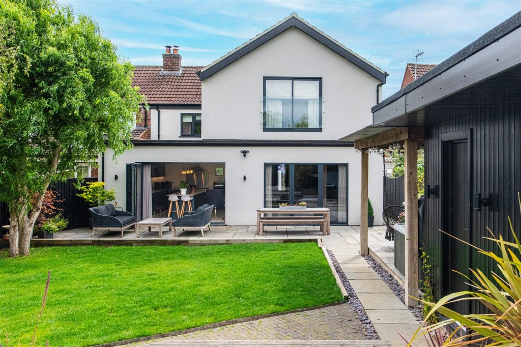 Images for Thornton Crescent, Church Langton EAID:oscarjamesapi BID:5