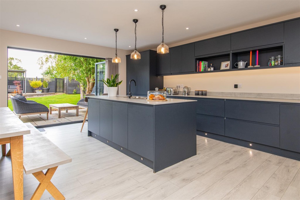 Images for Thornton Crescent, Church Langton EAID:oscarjamesapi BID:5