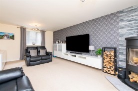 Images for Chaplins Lane, Desborough
