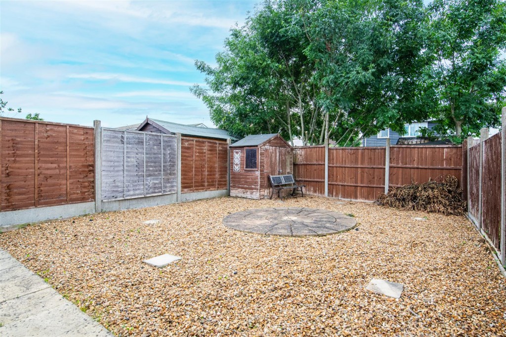 Images for Waltham Close, Corby EAID:oscarjamesapi BID:4