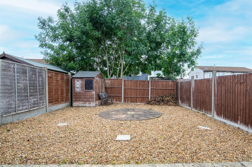 Images for Waltham Close, Corby EAID:oscarjamesapi BID:4