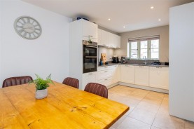 Images for Perkins Close, Burton Latimer