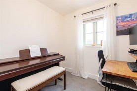 Images for Perkins Close, Burton Latimer