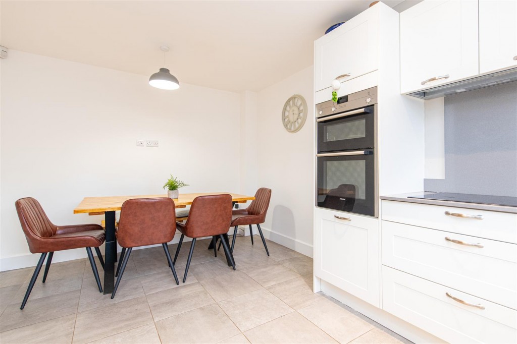 Images for Perkins Close, Burton Latimer EAID:oscarjamesapi BID:3
