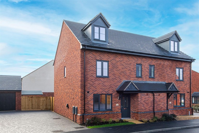 Ahern Close, Bozeat, Wellingborough - EAID:oscarjamesapi, BID:6