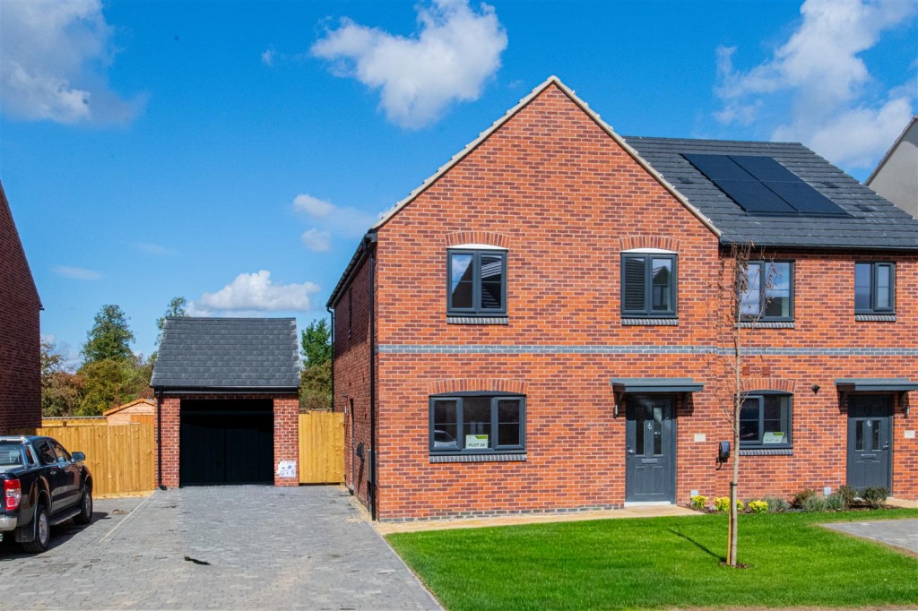 Images for Ahern Close, Weavers Grange, Bozeat EAID:oscarjamesapi BID:6