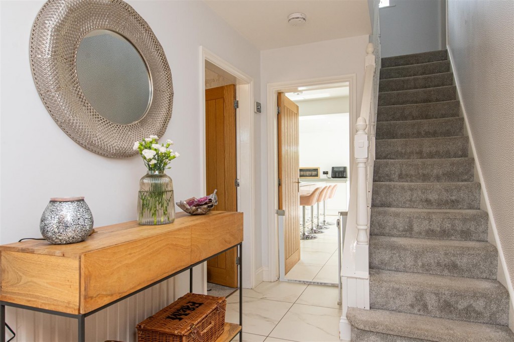 Images for Barton Road, Barton Seagrave EAID:oscarjamesapi BID:3