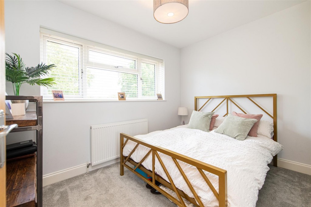 Images for Barton Road, Barton Seagrave EAID:oscarjamesapi BID:3