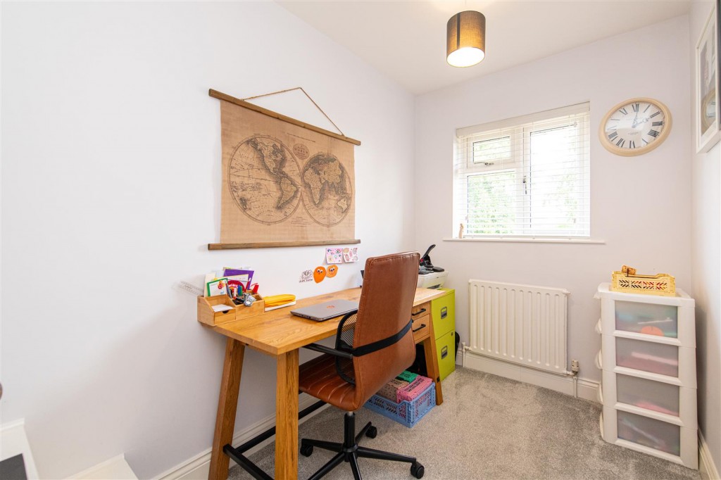Images for Barton Road, Barton Seagrave EAID:oscarjamesapi BID:3