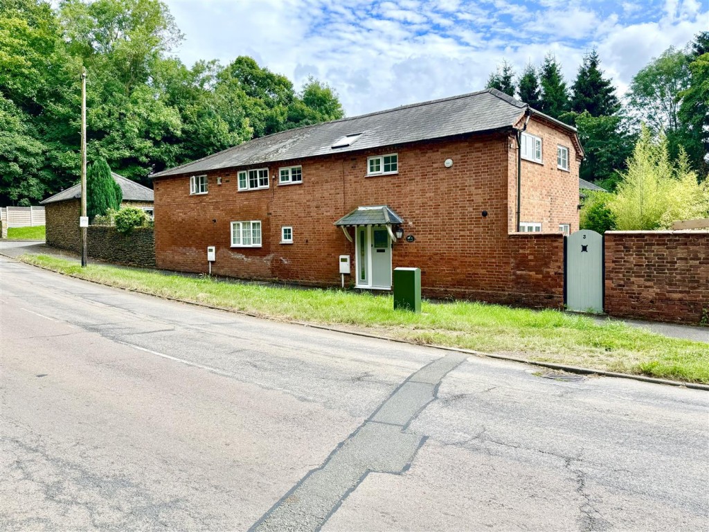 Images for Main Street, Watford EAID:oscarjamesapi BID:2