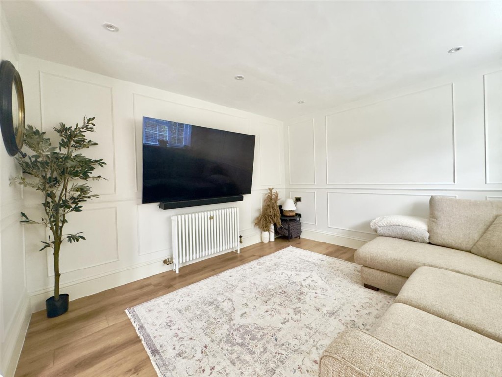 Images for Main Street, Watford EAID:oscarjamesapi BID:2