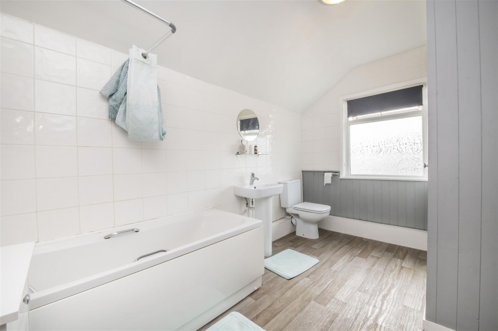 Images for Wood Street, Kettering EAID:oscarjamesapi BID:2
