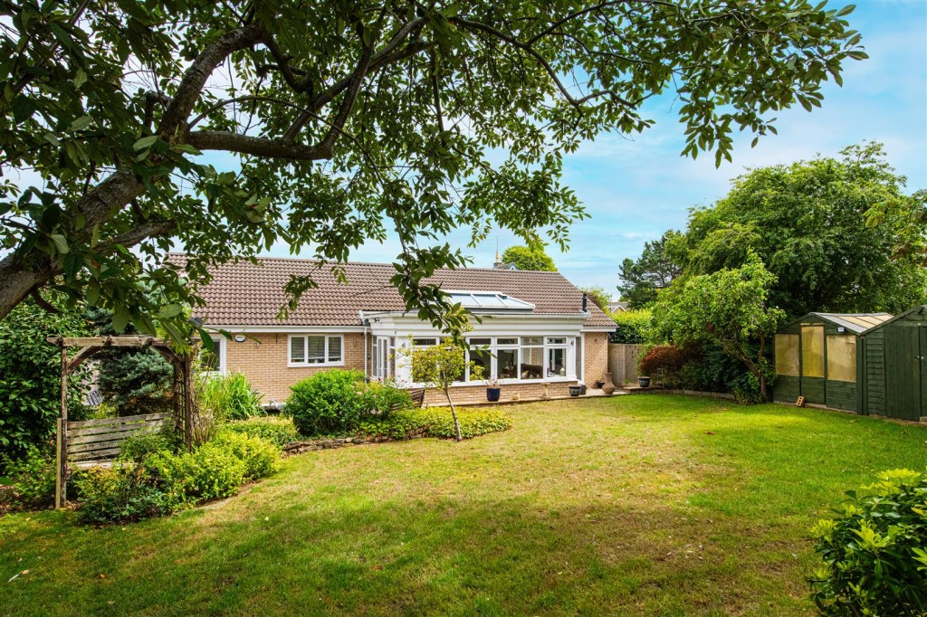 Images for Evergreen Drive, Little Addington, Kettering EAID:oscarjamesapi BID:6