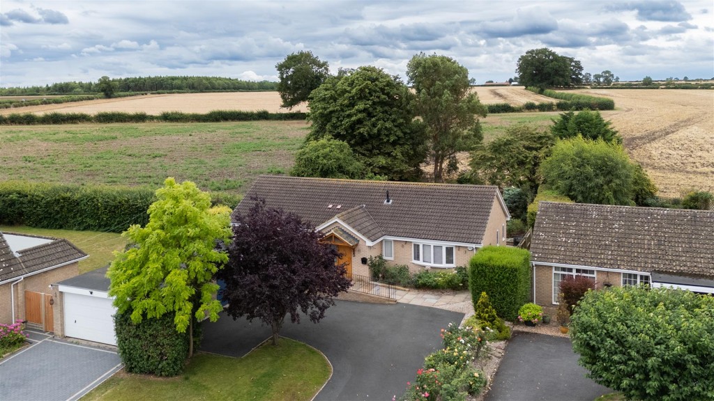 Images for Evergreen Drive, Little Addington, Kettering EAID:oscarjamesapi BID:6