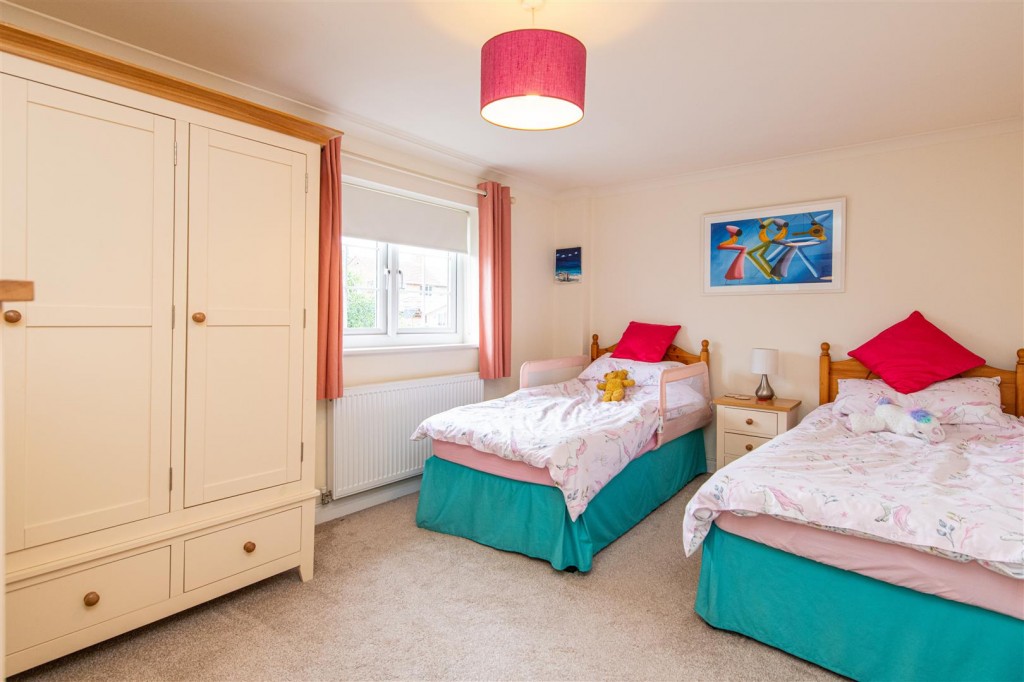 Images for Finedon Close, Burton Latimer EAID:oscarjamesapi BID:3
