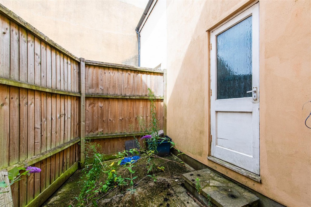 Images for Henry Street, Northampton EAID:oscarjamesapi BID:1