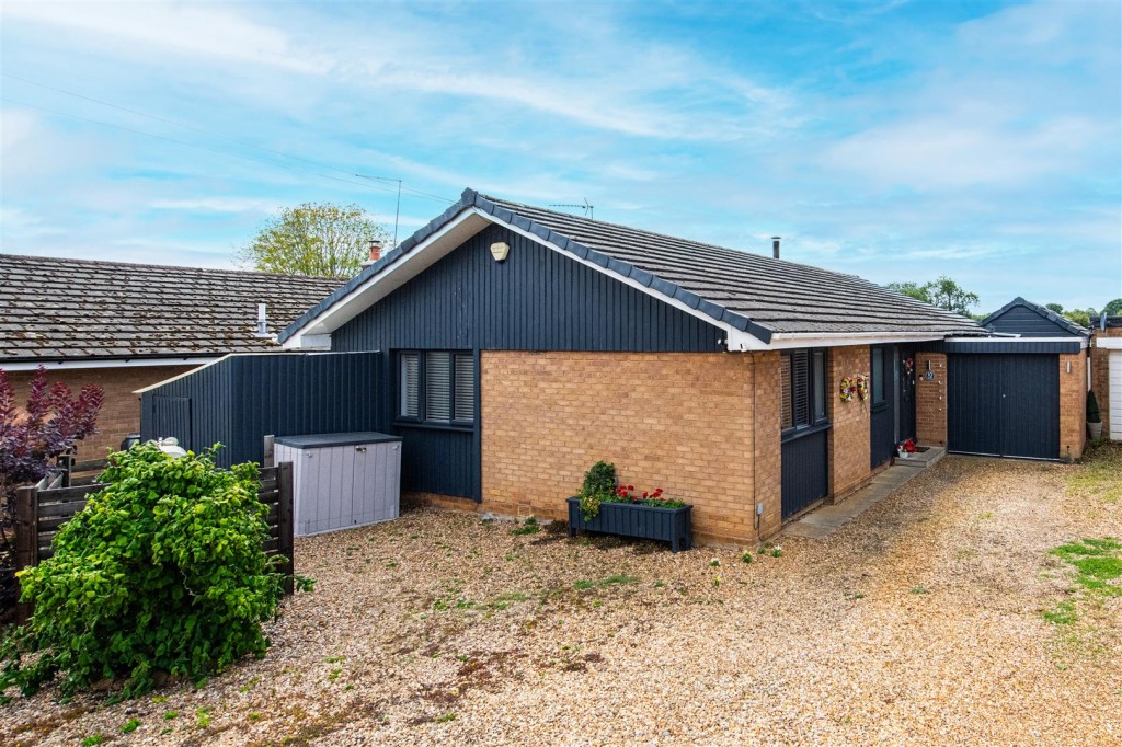Images for Church Street, Rothersthorpe, Northampton EAID:oscarjamesapi BID:1