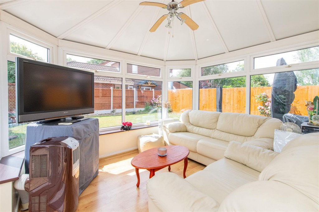 Images for Ashton Grove, Wellingborough EAID:oscarjamesapi BID:6