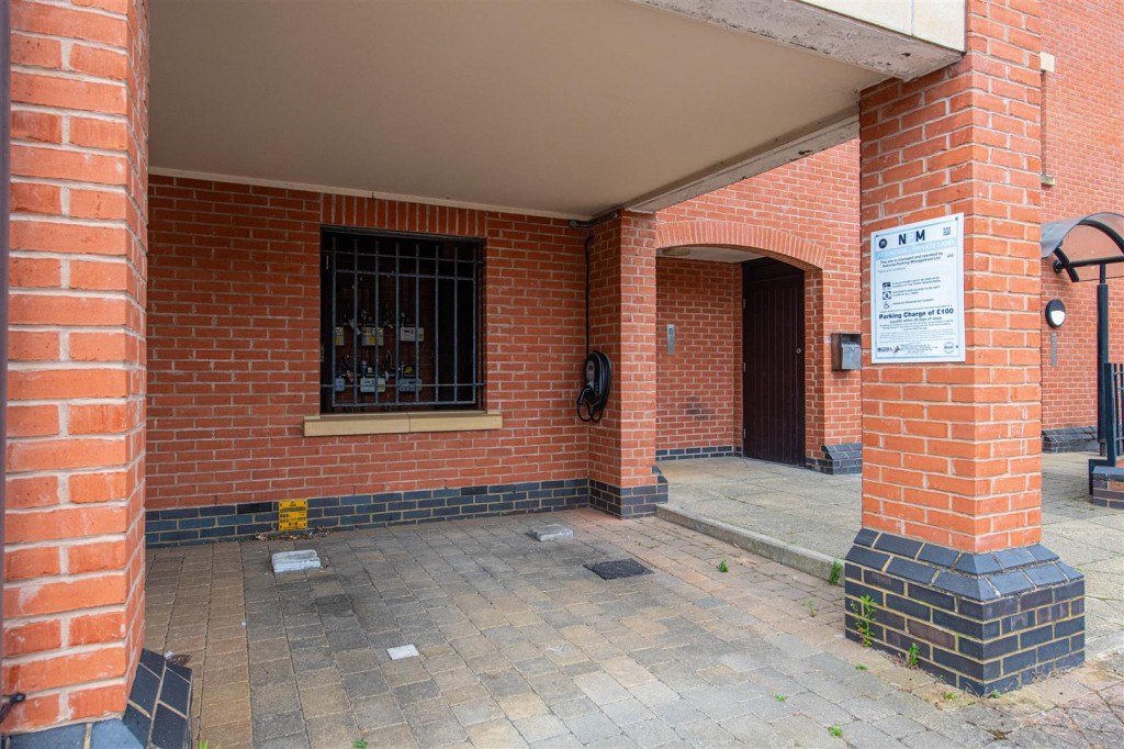 Images for Queen Street, Kettering EAID:oscarjamesapi BID:2