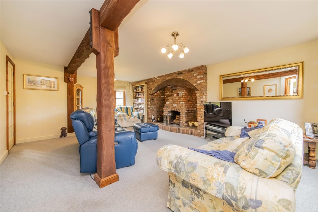 Images for Woodford Road, Great Addington EAID:oscarjamesapi BID:3