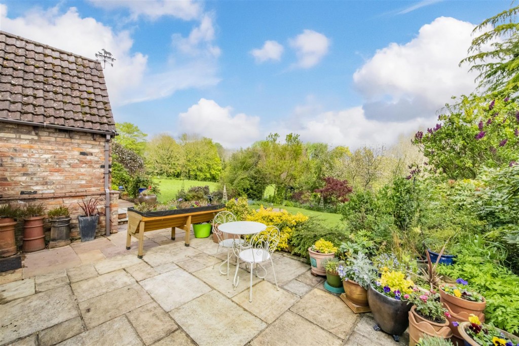 Images for Woodford Road, Great Addington EAID:oscarjamesapi BID:3