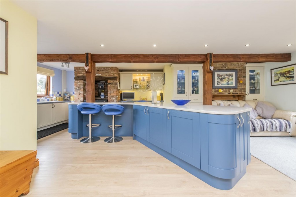 Images for Woodford Road, Great Addington EAID:oscarjamesapi BID:3