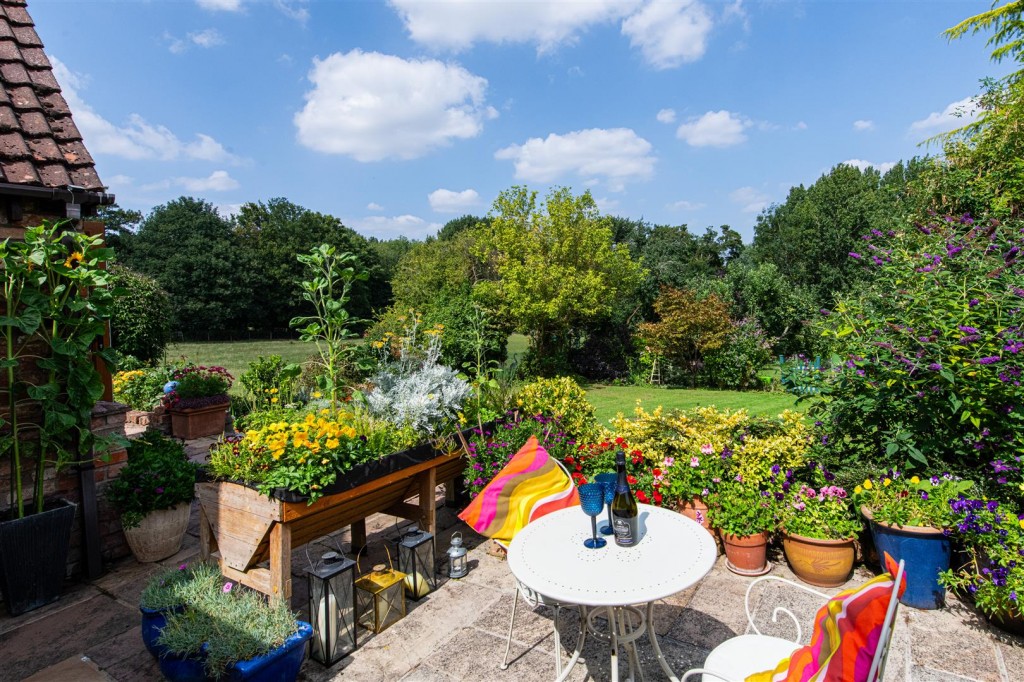 Images for Woodford Road, Great Addington EAID:oscarjamesapi BID:3