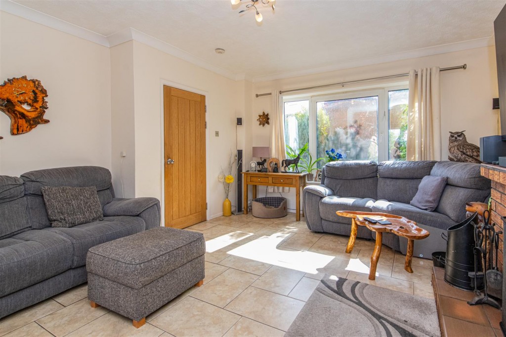 Images for Kings Lane, Little Harrowden EAID:oscarjamesapi BID:3