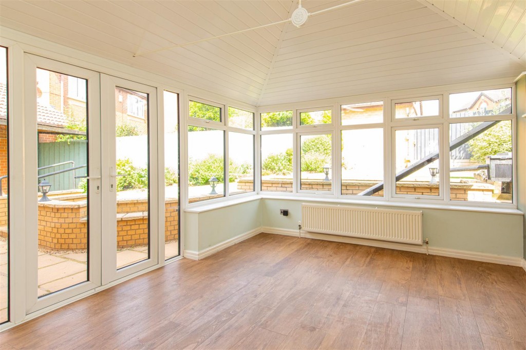 Images for St. Crispin Road, Earls Barton EAID:oscarjamesapi BID:2
