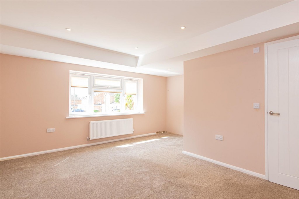 Images for St. Crispin Road, Earls Barton EAID:oscarjamesapi BID:2
