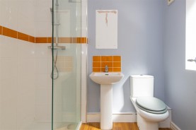 Images for St. Crispin Road, Earls Barton