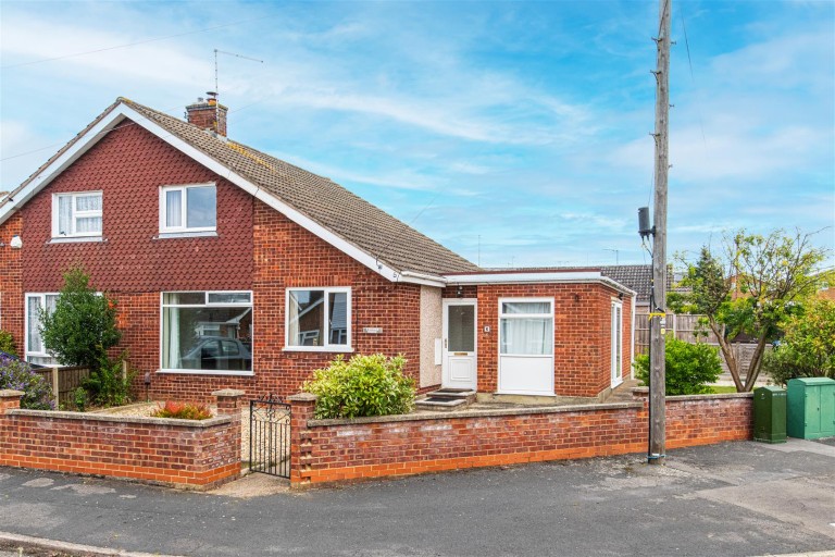 Wolfe Close, Kettering - EAID:oscarjamesapi, BID:2