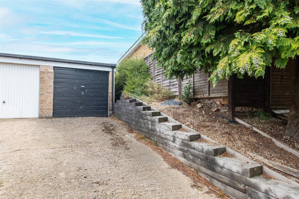 Images for Severn Way, Kettering EAID:oscarjamesapi BID:2