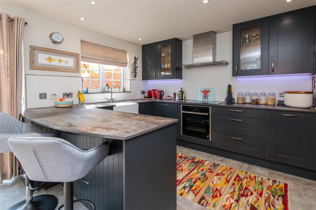 Images for Ashby Close, Burton Latimer EAID:oscarjamesapi BID:3