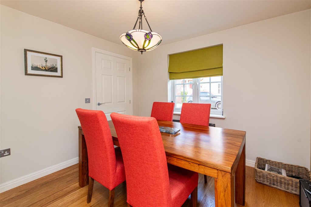 Images for Ashby Close, Burton Latimer EAID:oscarjamesapi BID:3