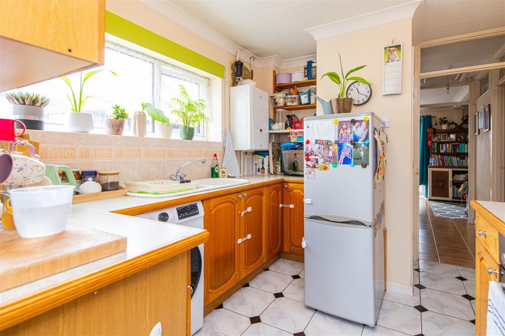 Images for Windmill Lane, Raunds, Wellingborough EAID:oscarjamesapi BID:8