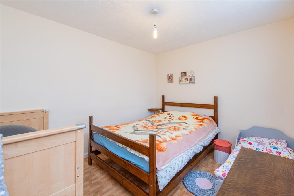 Images for Windmill Lane, Raunds, Wellingborough EAID:oscarjamesapi BID:8