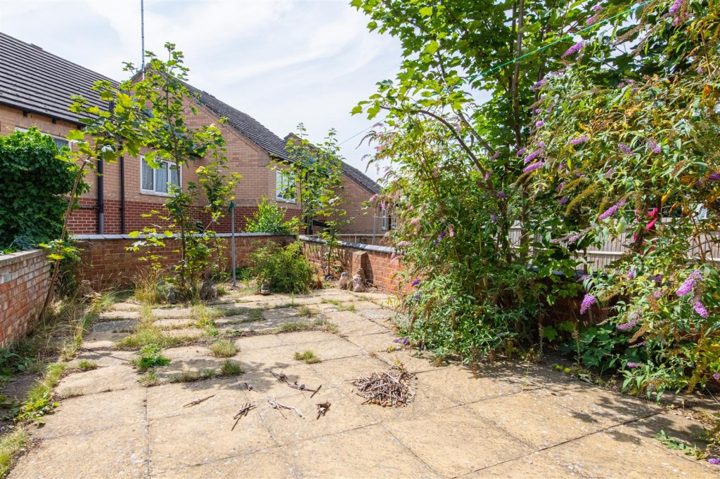 Images for Leslie Road, Northampton EAID:oscarjamesapi BID:1