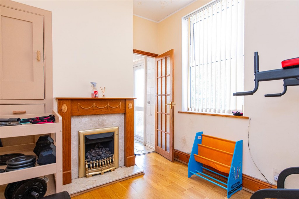 Images for Leslie Road, Northampton EAID:oscarjamesapi BID:1