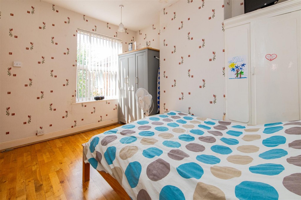 Images for Leslie Road, Northampton EAID:oscarjamesapi BID:1