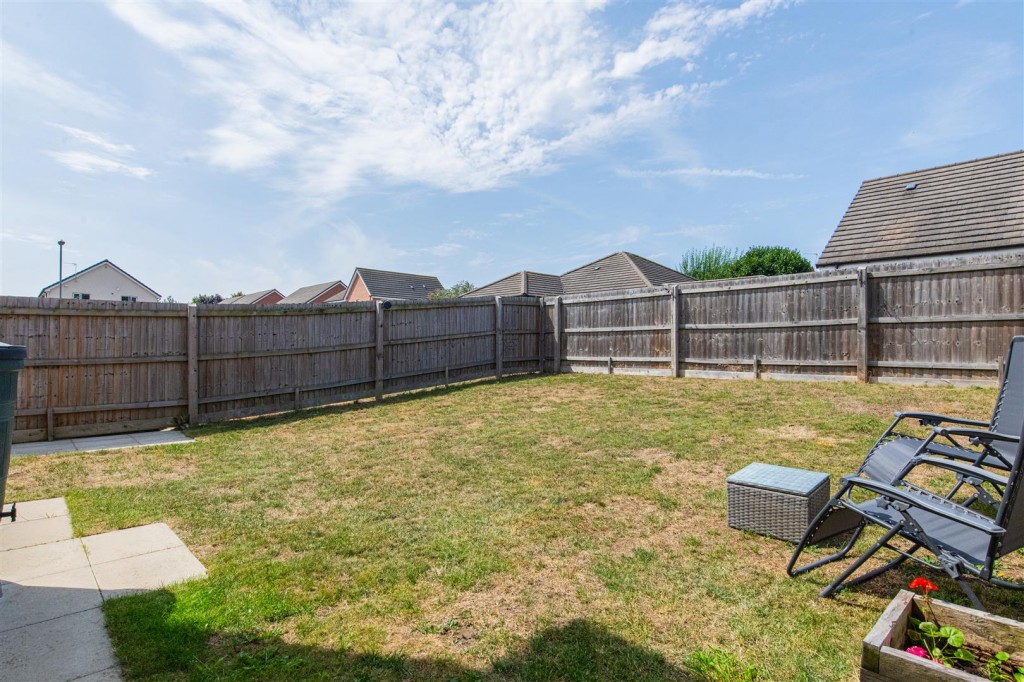 Images for Laburnum Crescent, Kettering EAID:oscarjamesapi BID:2