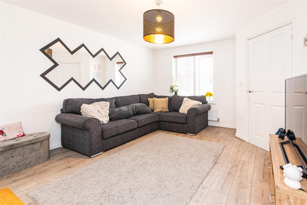 Images for Pine Way, Raunds EAID:oscarjamesapi BID:8