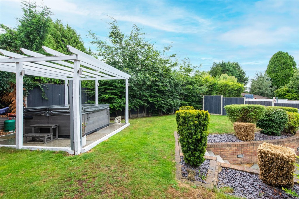 Images for Chestnut Close, Rushden EAID:oscarjamesapi BID:8