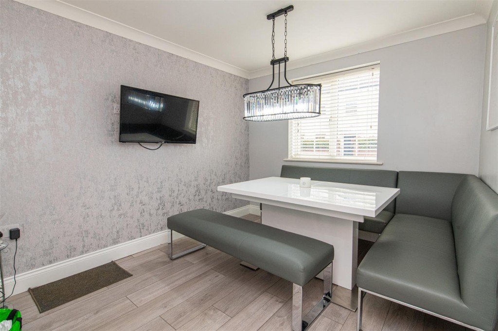 Images for Horse Fair Lane, Rothwell, Kettering EAID:oscarjamesapi BID:2