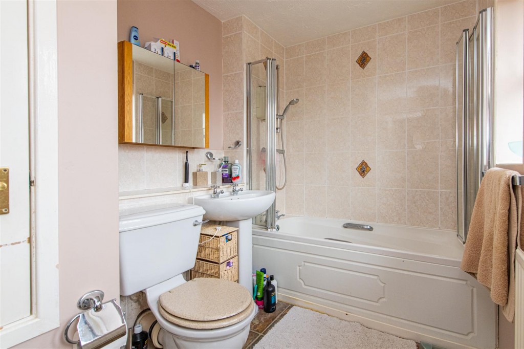 Images for Kenmore Drive, Desborough, Kettering EAID:oscarjamesapi BID:2