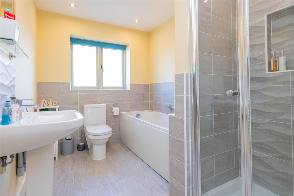 Images for Isemill Road, Burton Latimer EAID:oscarjamesapi BID:3