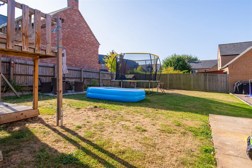 Images for Isemill Road, Burton Latimer EAID:oscarjamesapi BID:3